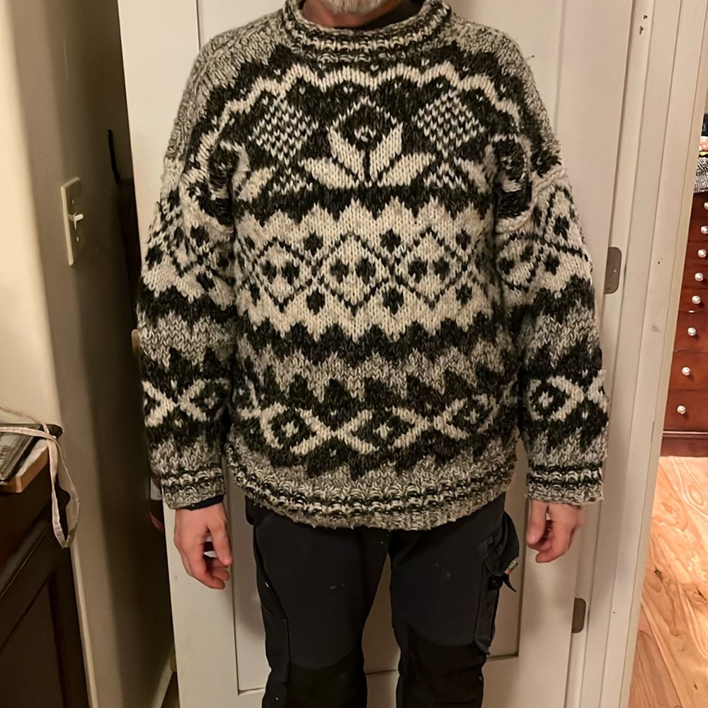 Vintage polish sweater